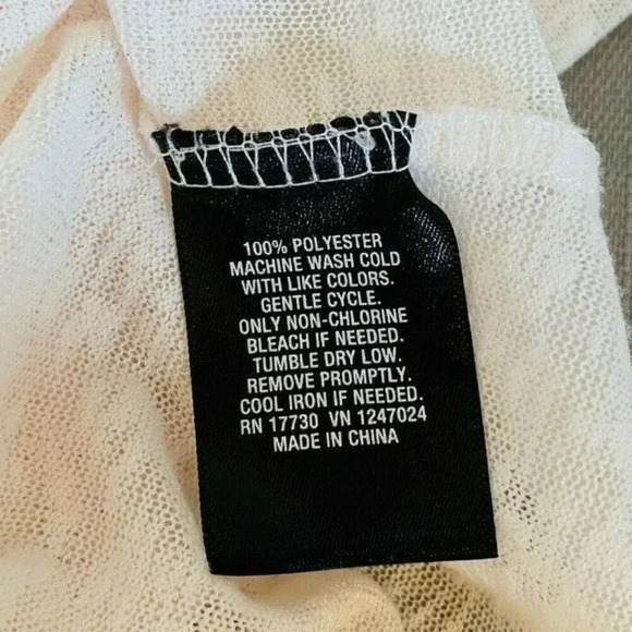 TARGET Short Sleeve Pull Over Crew Neck Sheer Pink Shirt Top Size Extra Large - Picture 10 of 10